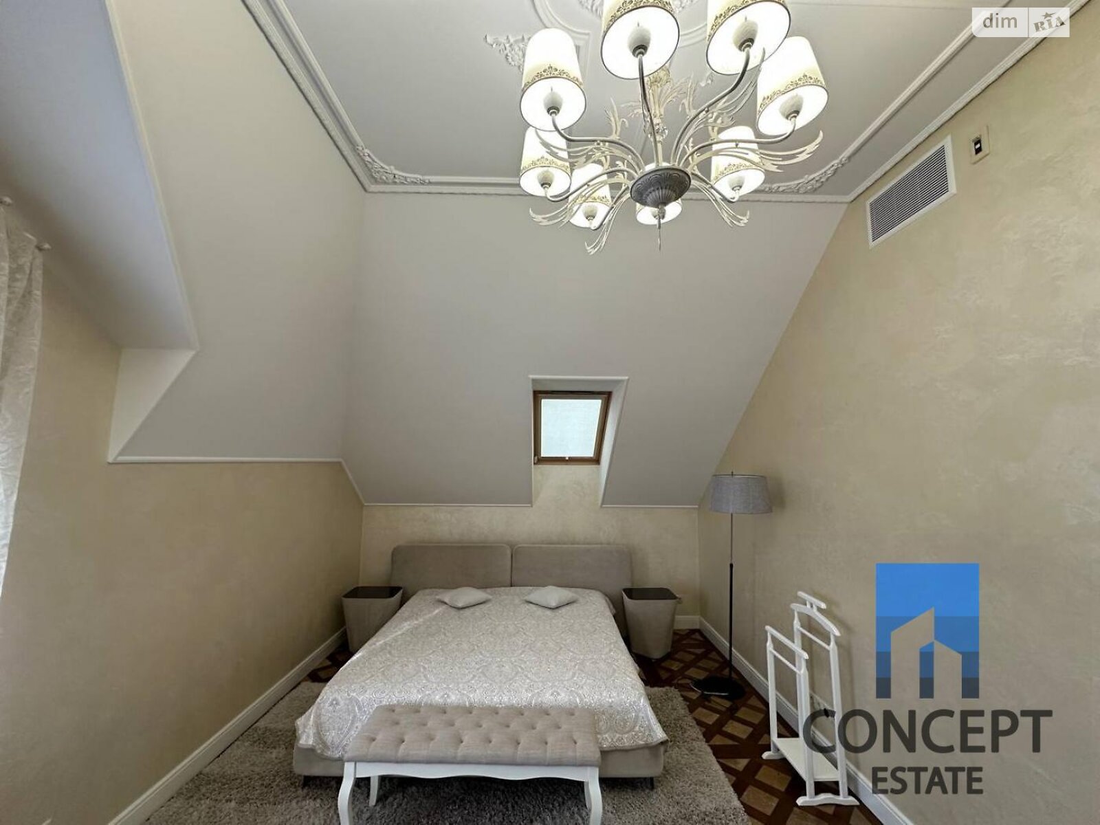 двухэтажный дом с верандой, 282.7 кв. м, кирпич. Продажа в Слобожанском фото 1