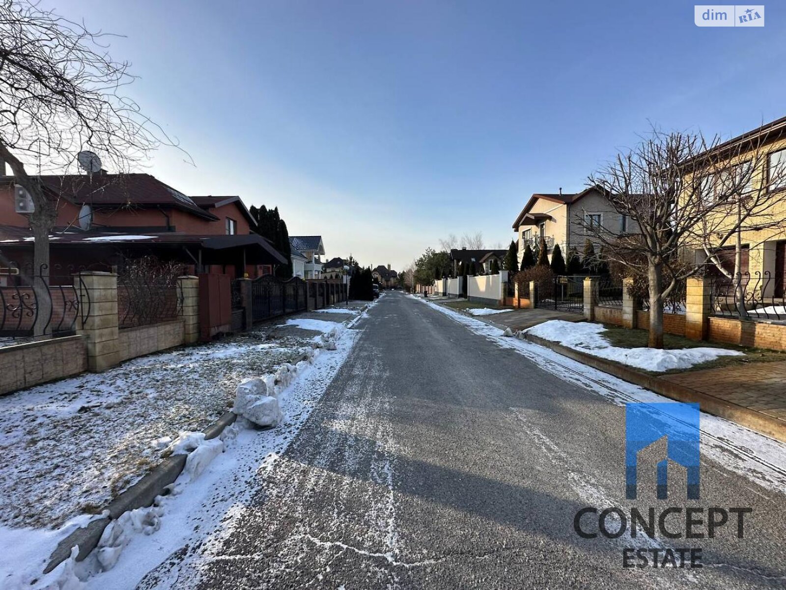 двухэтажный дом с верандой, 282.7 кв. м, кирпич. Продажа в Слобожанском фото 1