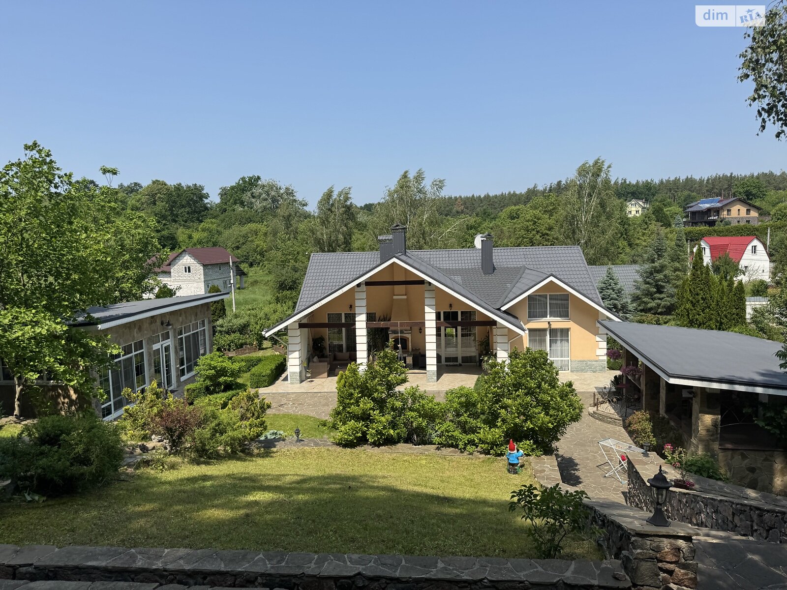 трехэтажный дом с гаражом, 265.9 кв. м, кирпич. Продажа в Зозули фото 1 трехэтажный дом с гаражом, 265.9 кв. м, кирпич. Продажа в Зозули фото 1