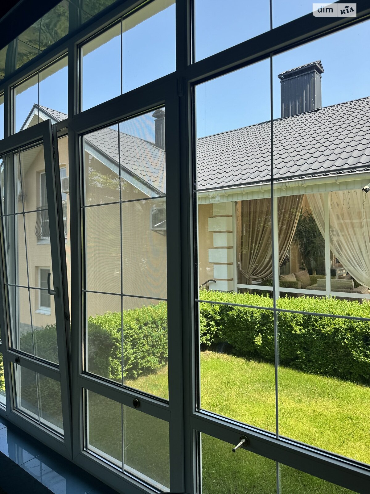 трехэтажный дом с гаражом, 265.9 кв. м, кирпич. Продажа в Зозули фото 1 трехэтажный дом с гаражом, 265.9 кв. м, кирпич. Продажа в Зозули фото 1