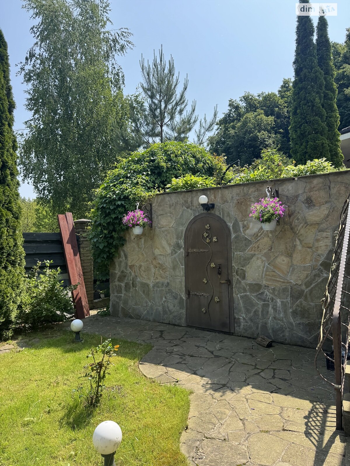 трехэтажный дом с гаражом, 265.9 кв. м, кирпич. Продажа в Зозули фото 1 трехэтажный дом с гаражом, 265.9 кв. м, кирпич. Продажа в Зозули фото 1