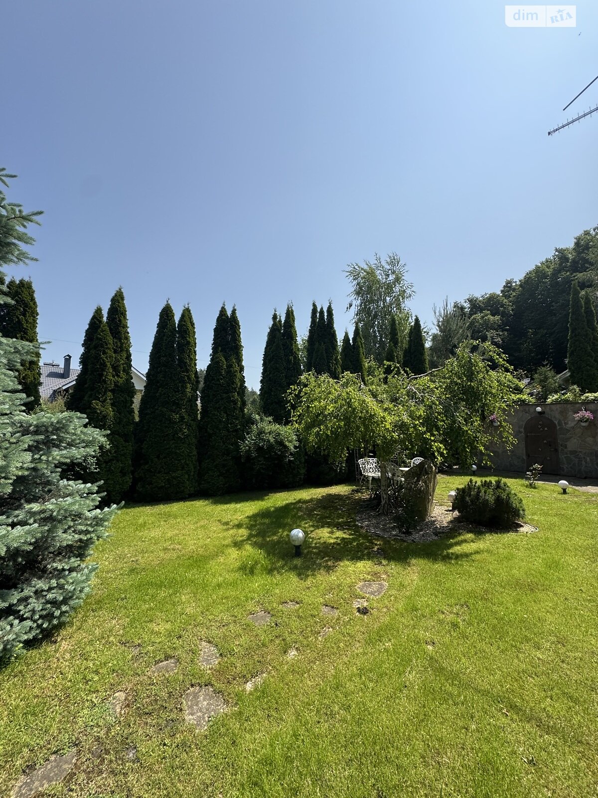 трехэтажный дом с гаражом, 265.9 кв. м, кирпич. Продажа в Зозули фото 1 трехэтажный дом с гаражом, 265.9 кв. м, кирпич. Продажа в Зозули фото 1