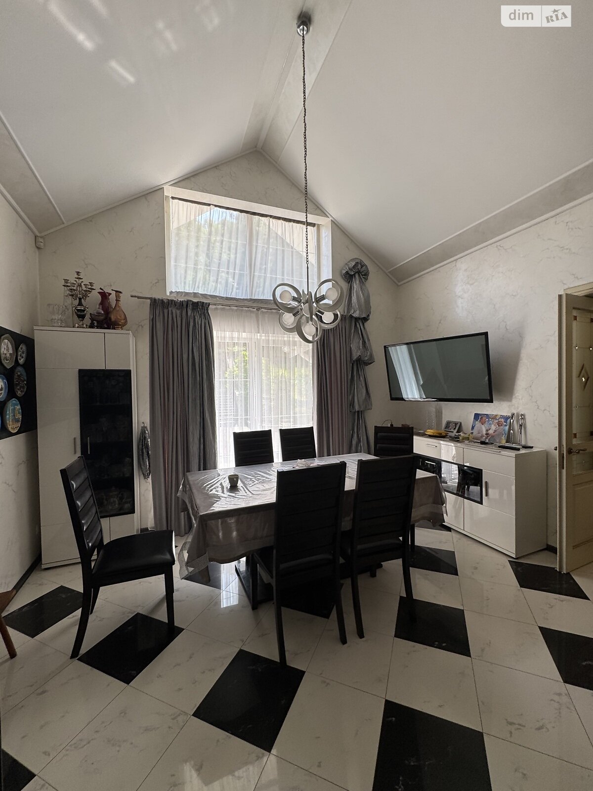 трехэтажный дом с гаражом, 265.9 кв. м, кирпич. Продажа в Зозули фото 1 трехэтажный дом с гаражом, 265.9 кв. м, кирпич. Продажа в Зозули фото 1