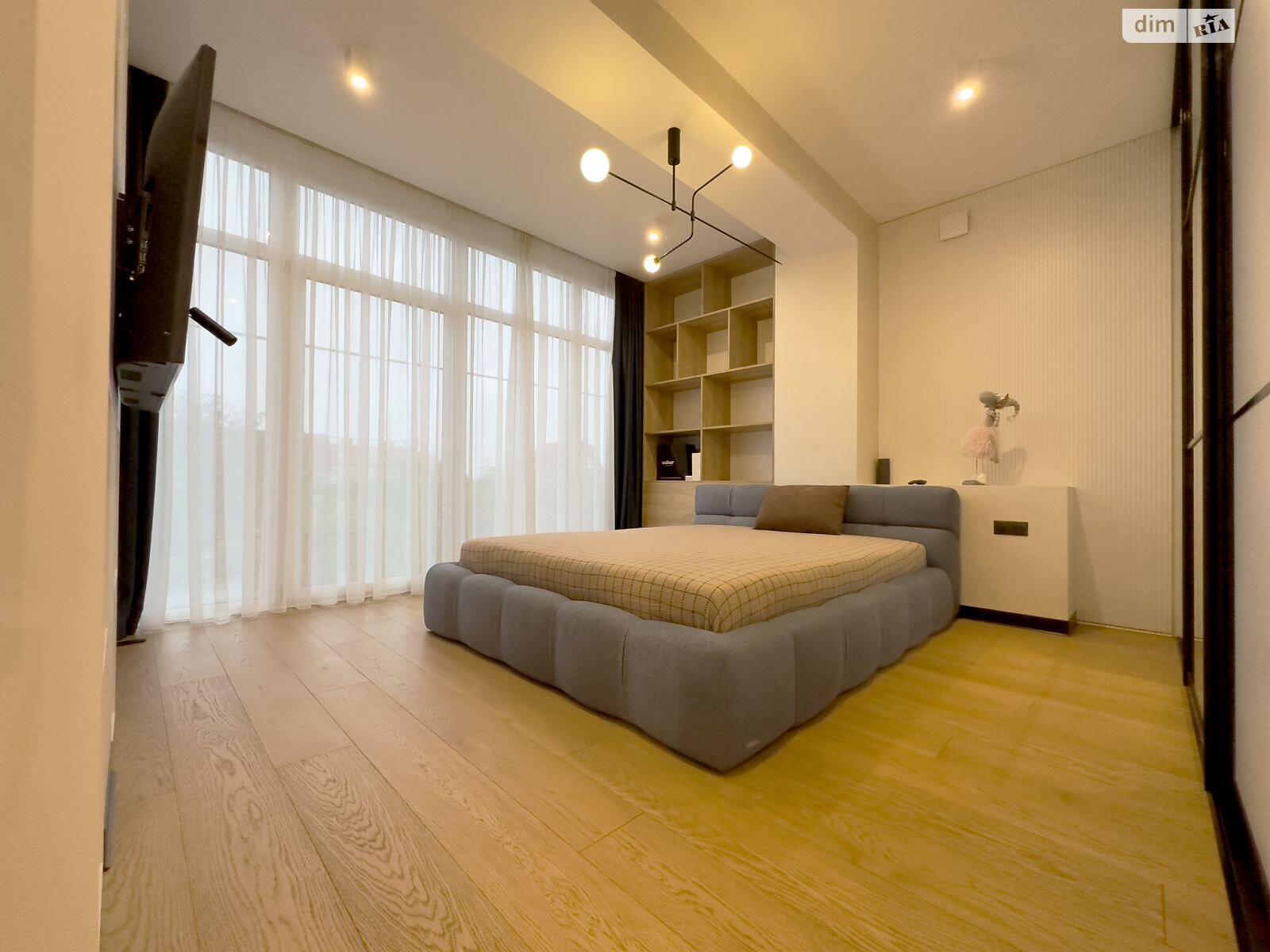 двухэтажный дом с балконом, 162.2 кв. м, кирпич. Продажа в Зубре фото 1