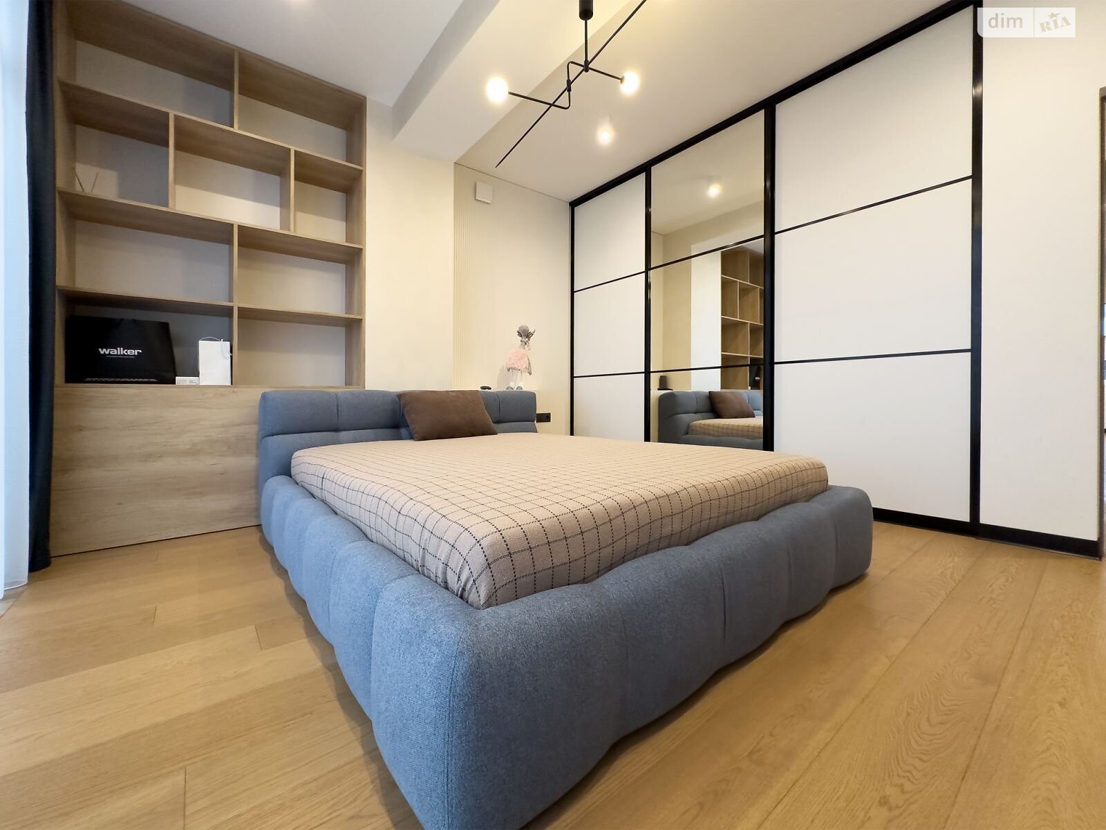 двухэтажный дом с балконом, 162.2 кв. м, кирпич. Продажа в Зубре фото 1