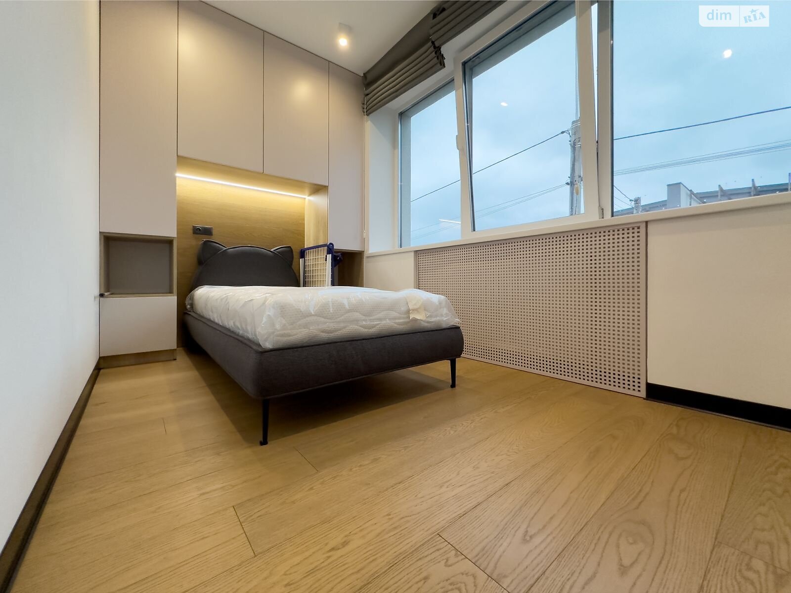 двухэтажный дом с балконом, 162.2 кв. м, кирпич. Продажа в Зубре фото 1