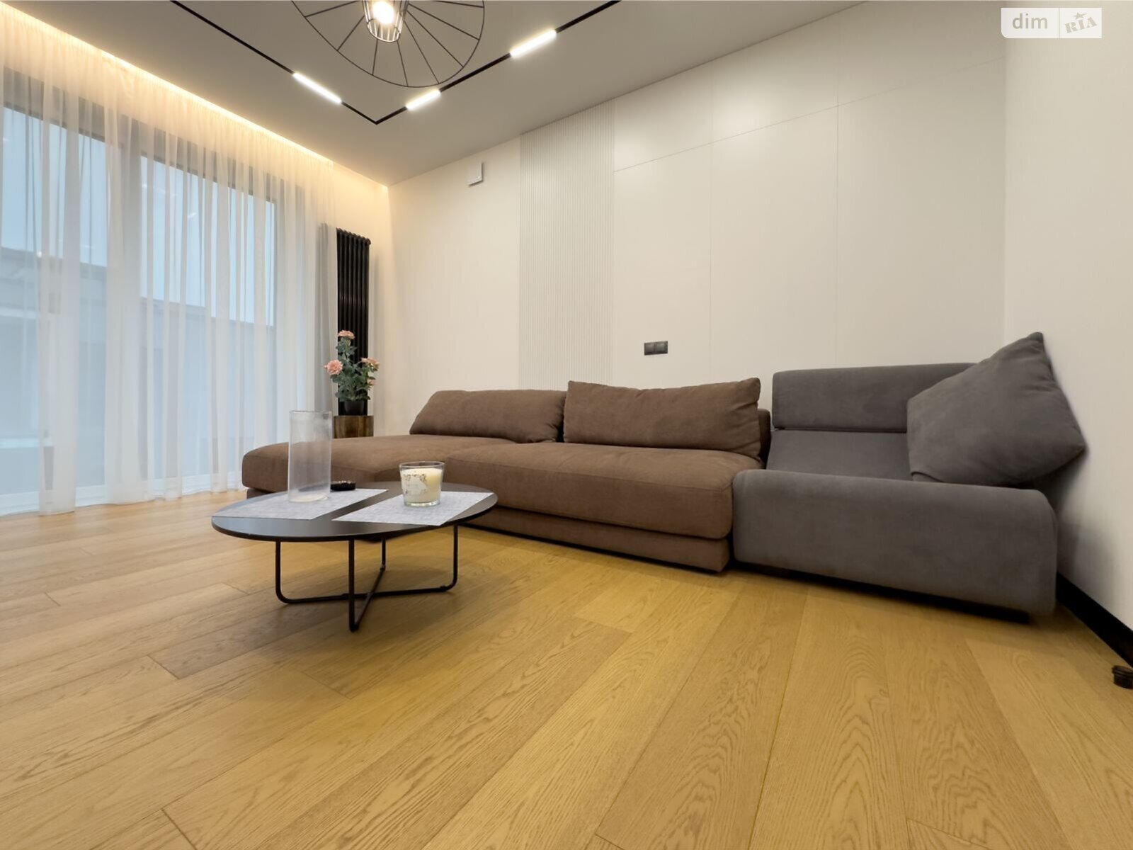 двухэтажный дом с балконом, 162.2 кв. м, кирпич. Продажа в Зубре фото 1