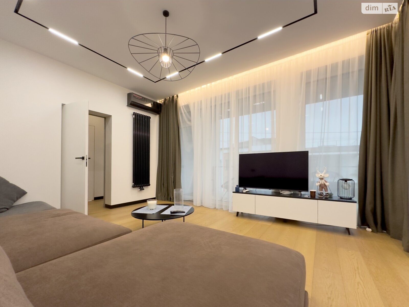 двухэтажный дом с балконом, 162.2 кв. м, кирпич. Продажа в Зубре фото 1