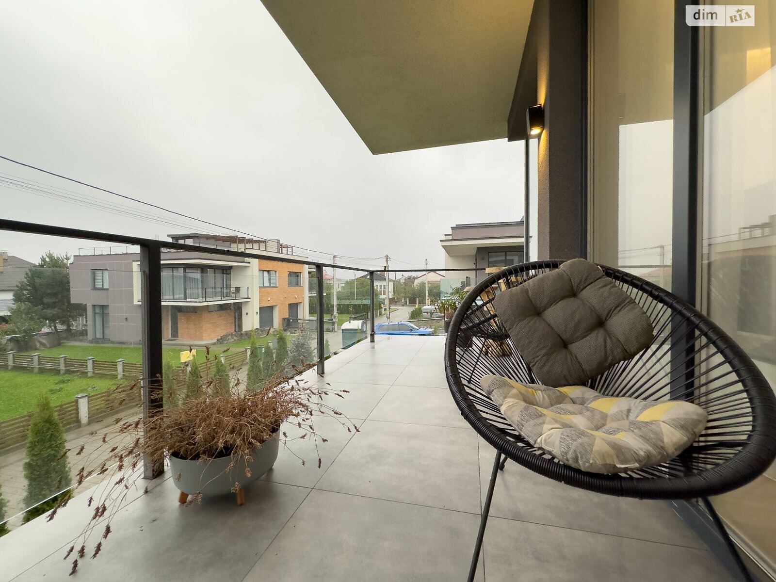 двухэтажный дом с балконом, 162.2 кв. м, кирпич. Продажа в Зубре фото 1