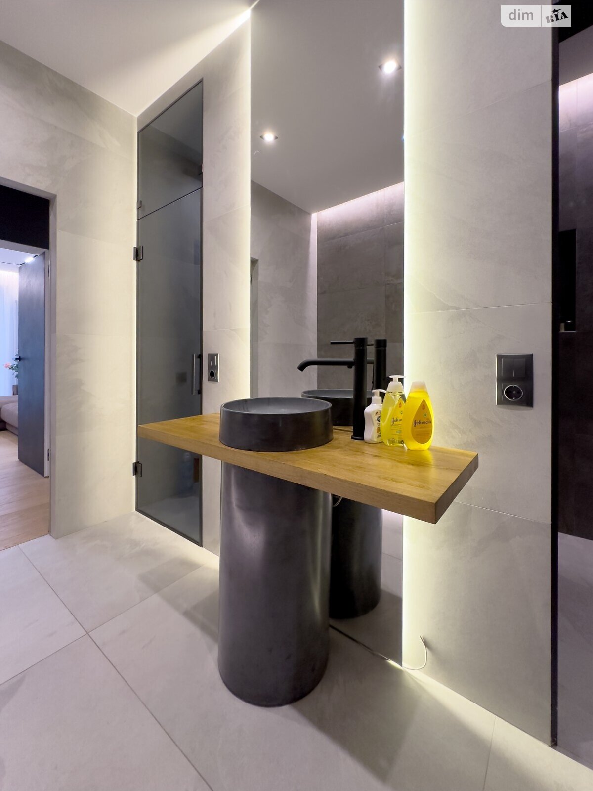 двухэтажный дом с балконом, 162.2 кв. м, кирпич. Продажа в Зубре фото 1