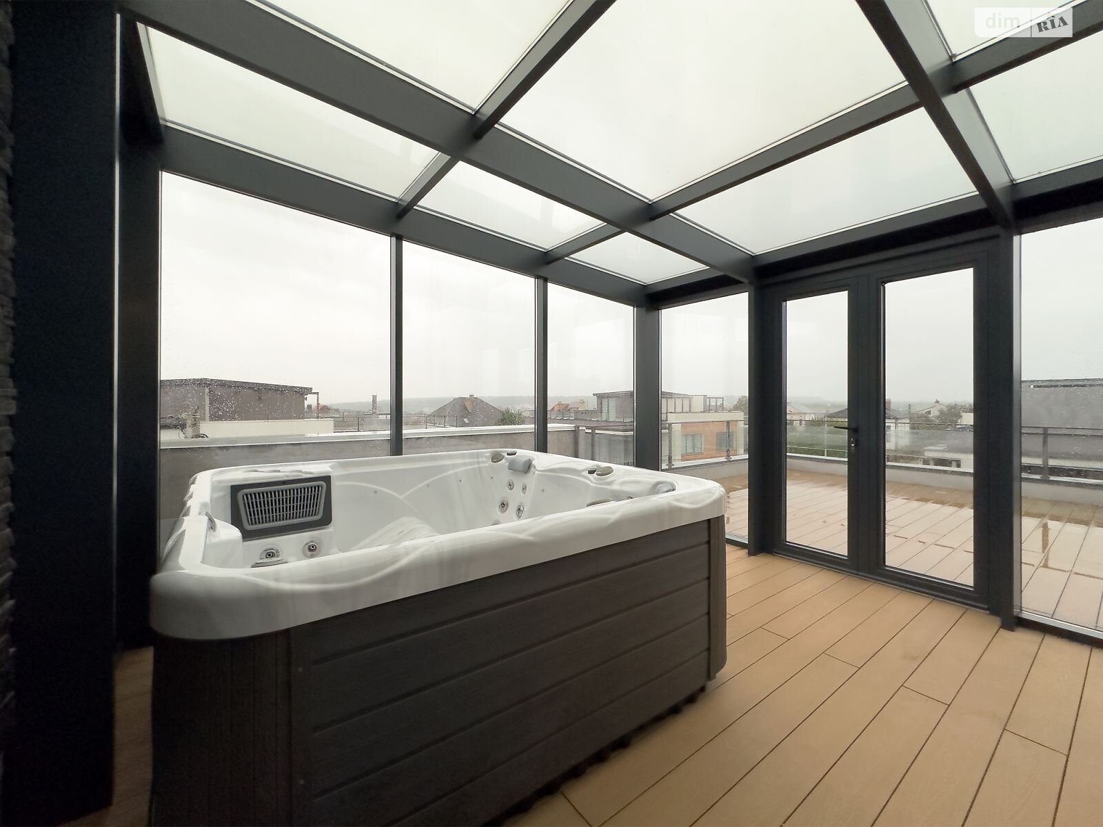 двухэтажный дом с балконом, 162.2 кв. м, кирпич. Продажа в Зубре фото 1