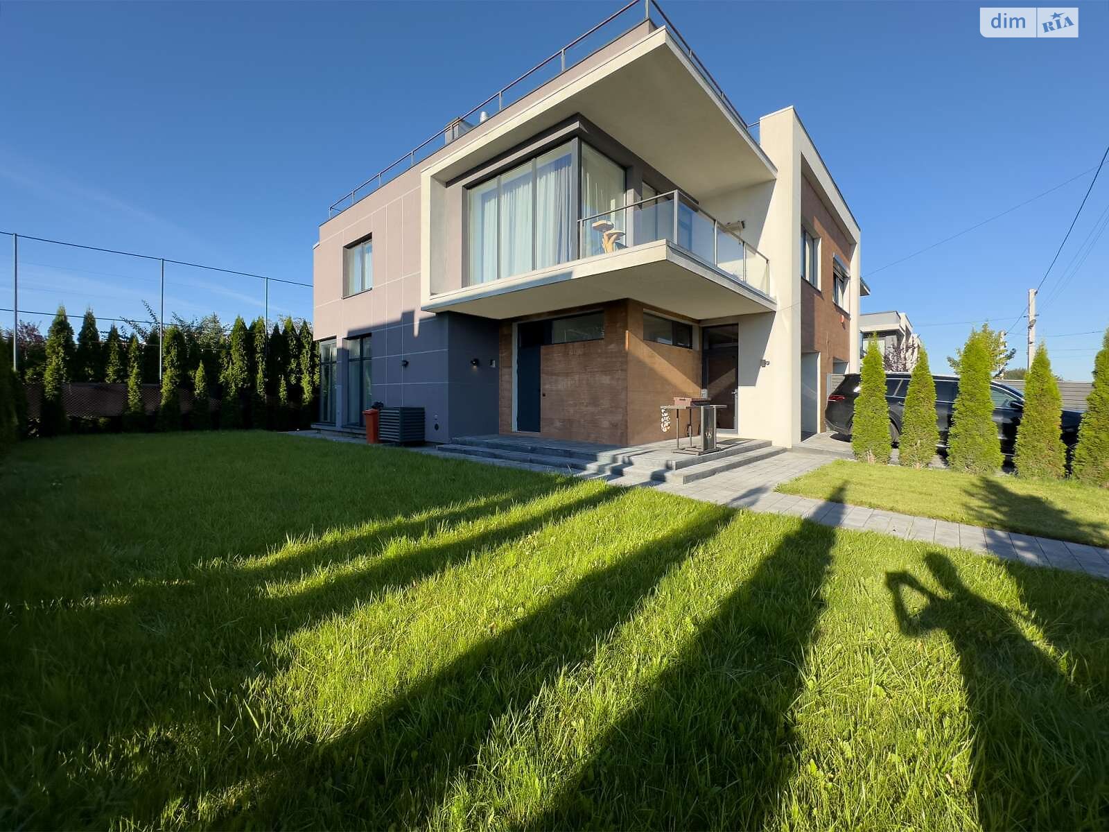 двухэтажный дом с балконом, 162.2 кв. м, кирпич. Продажа в Зубре фото 1