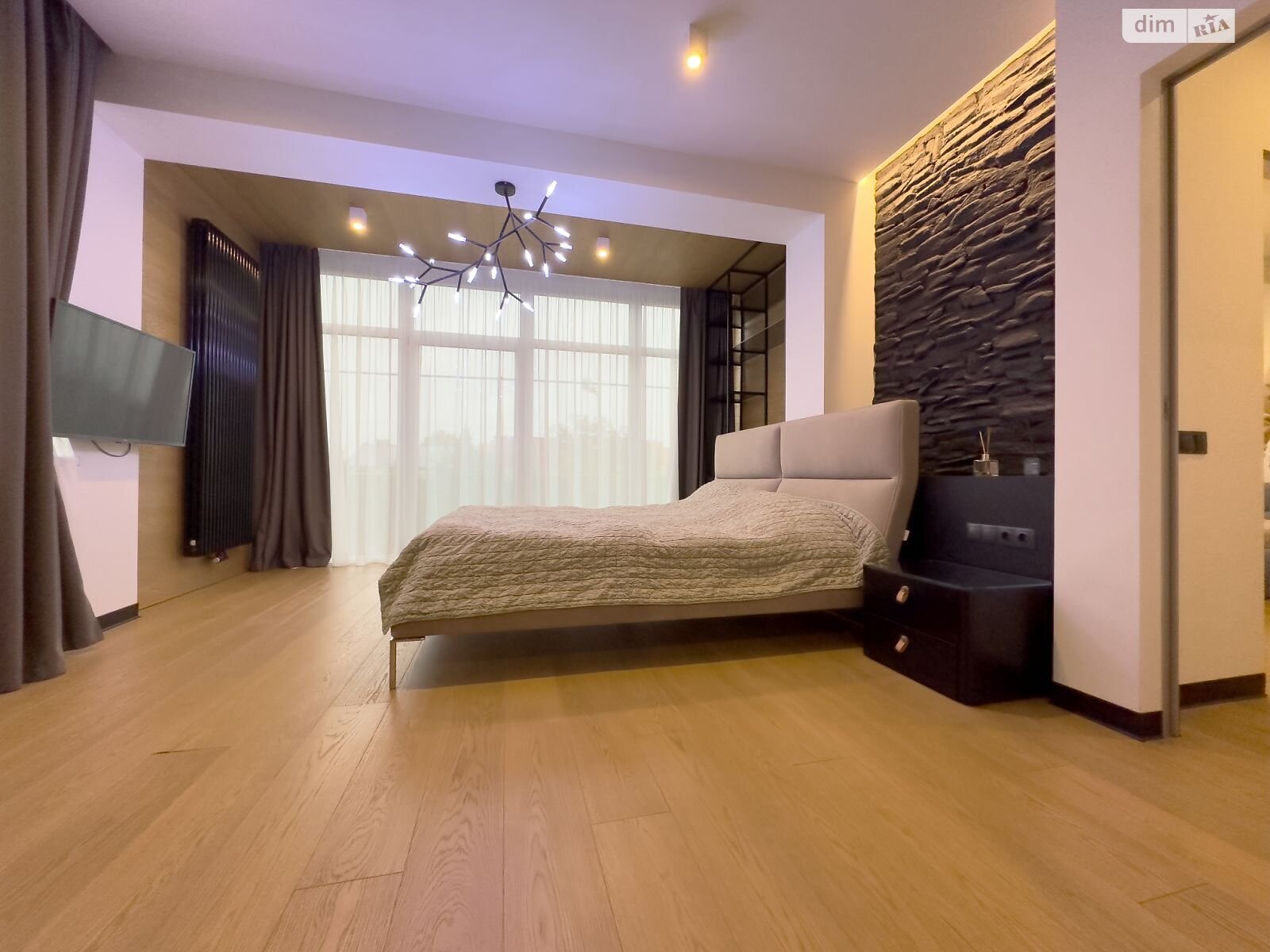 двухэтажный дом с балконом, 162.2 кв. м, кирпич. Продажа в Зубре фото 1