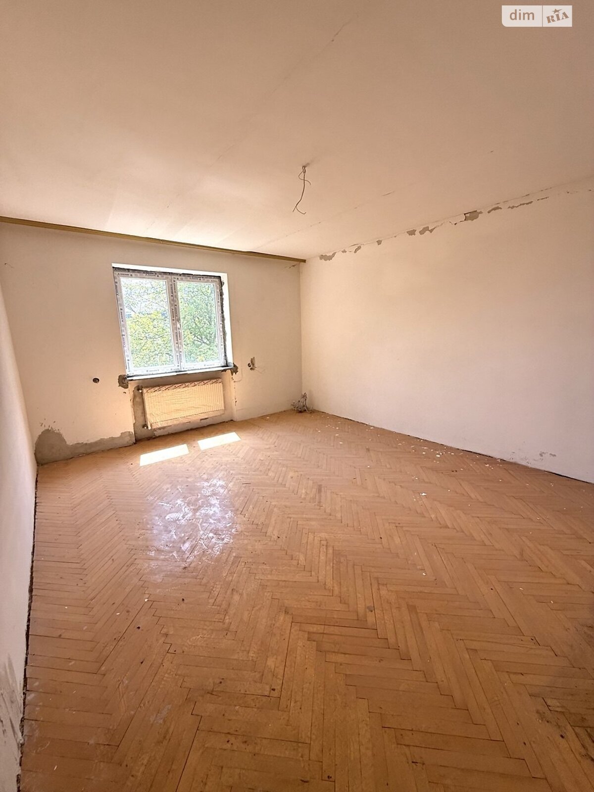 трехэтажный дом с балконом, 480.3 кв. м, кирпич. Продажа в Зубре фото 1 трехэтажный дом с балконом, 480.3 кв. м, кирпич. Продажа в Зубре фото 1