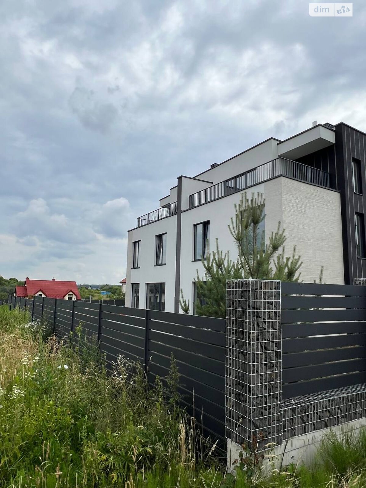 трехэтажный дом, 135 кв. м, кирпич. Продажа в Зубре фото 1 трехэтажный дом, 135 кв. м, кирпич. Продажа в Зубре фото 1