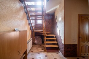 трехэтажный дом с гаражом, 177 кв. м, кирпич. Продажа в Зубре фото 2