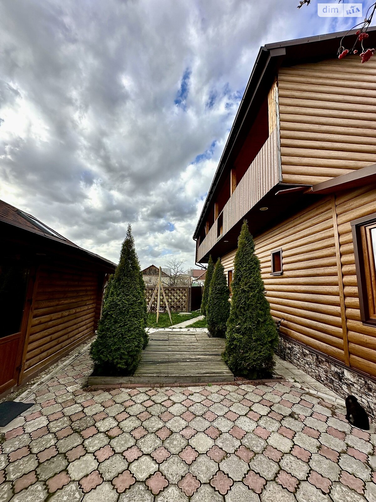двоповерховий будинок з гаражем, 160.6 кв. м, цегла. Продаж в Звягелі, район Звягель фото 1 двоповерховий будинок з гаражем, 160.6 кв. м, цегла. Продаж в Звягелі, район Звягель фото 1