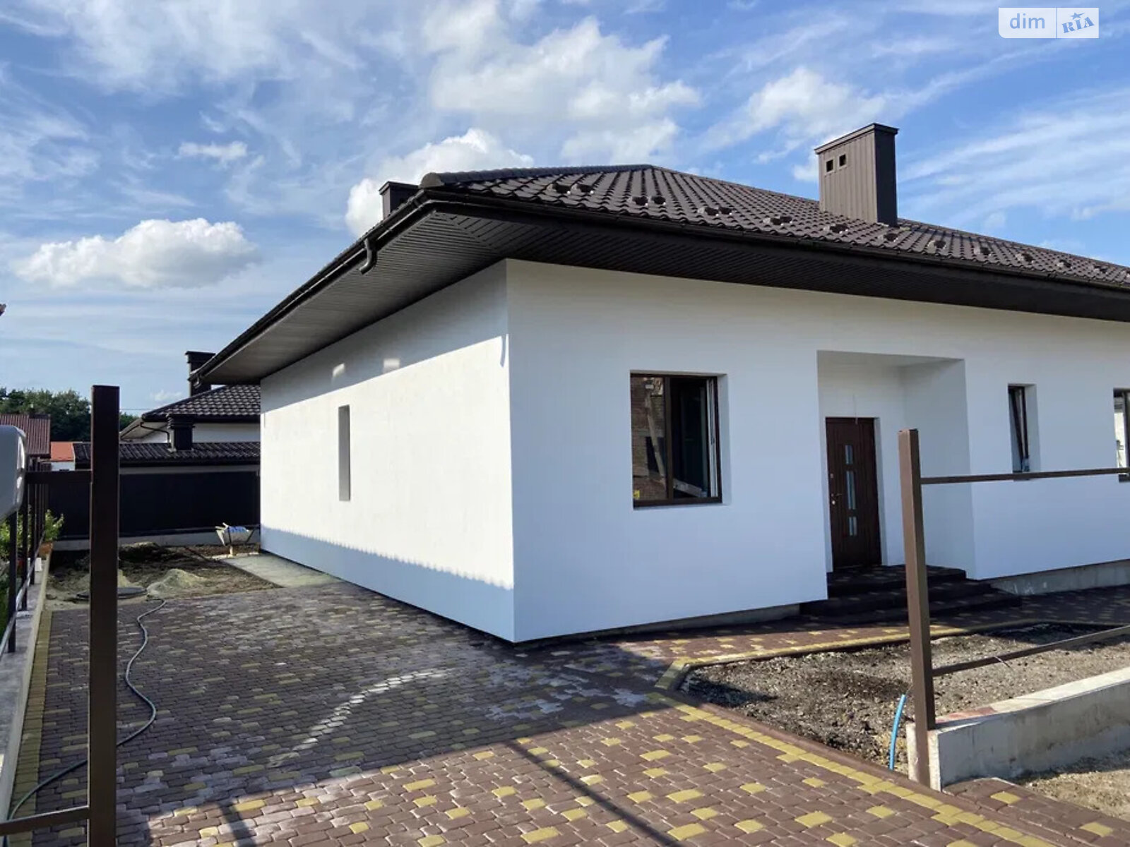 двухэтажный дом, 125 кв. м, кирпич. Продажа в Зымна Вода фото 1