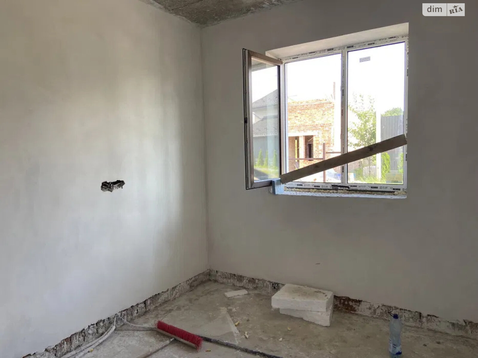 двухэтажный дом, 125 кв. м, кирпич. Продажа в Зымна Вода фото 1