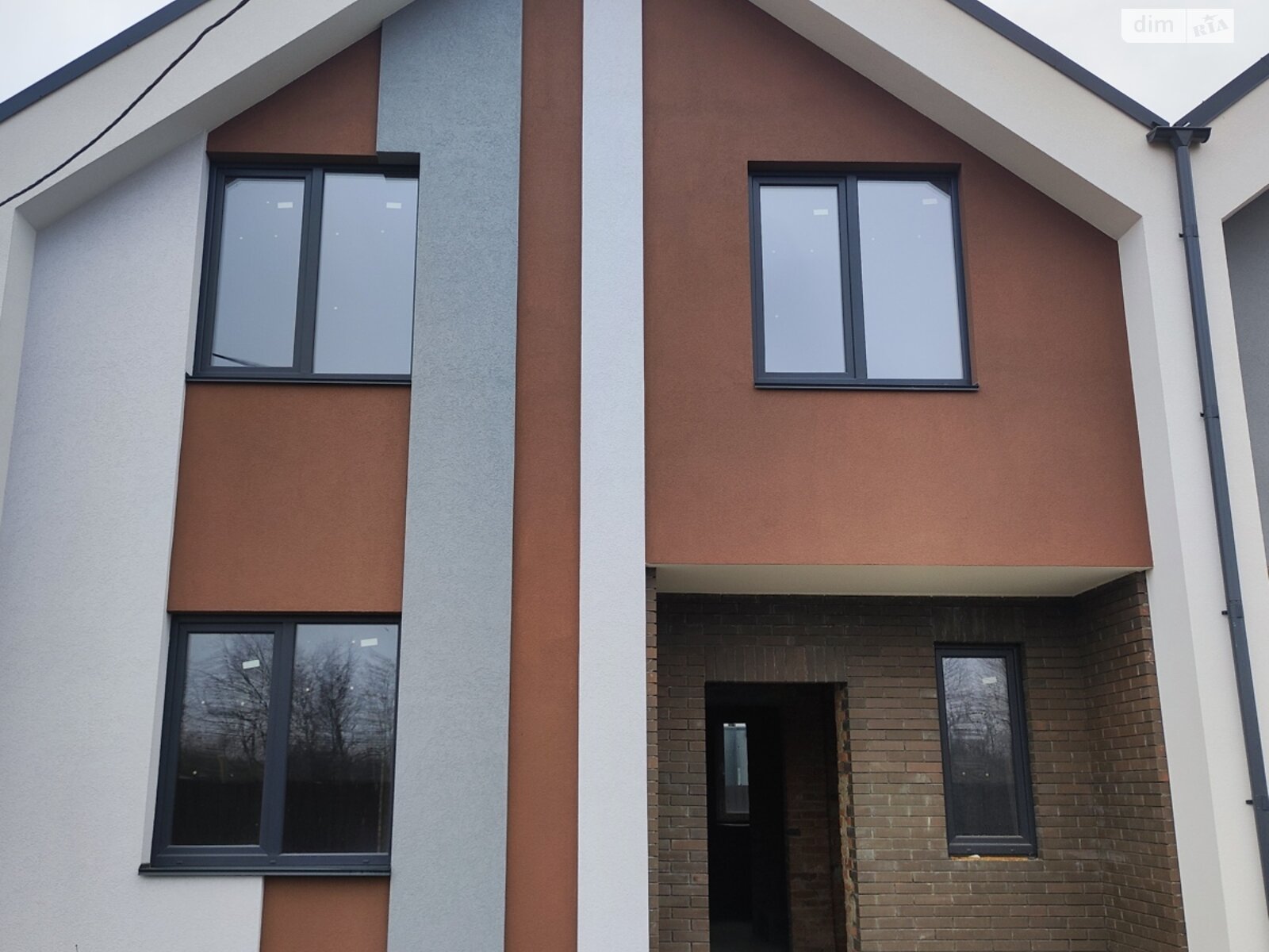 двухэтажный дуплекс, 108 кв. м, кирпич. Продажа в Агрономичном фото 1