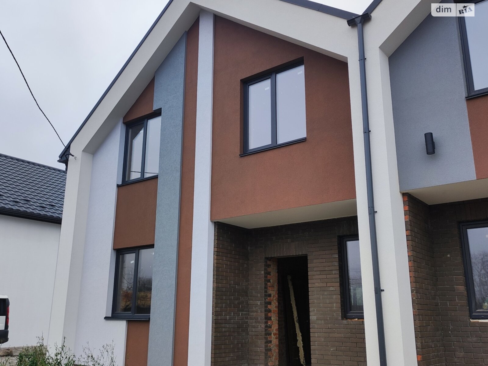 двухэтажный дуплекс, 108 кв. м, кирпич. Продажа в Агрономичном фото 1