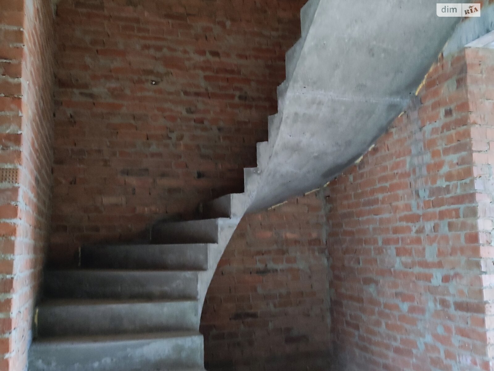 двухэтажный дуплекс, 108 кв. м, кирпич. Продажа в Агрономичном фото 1