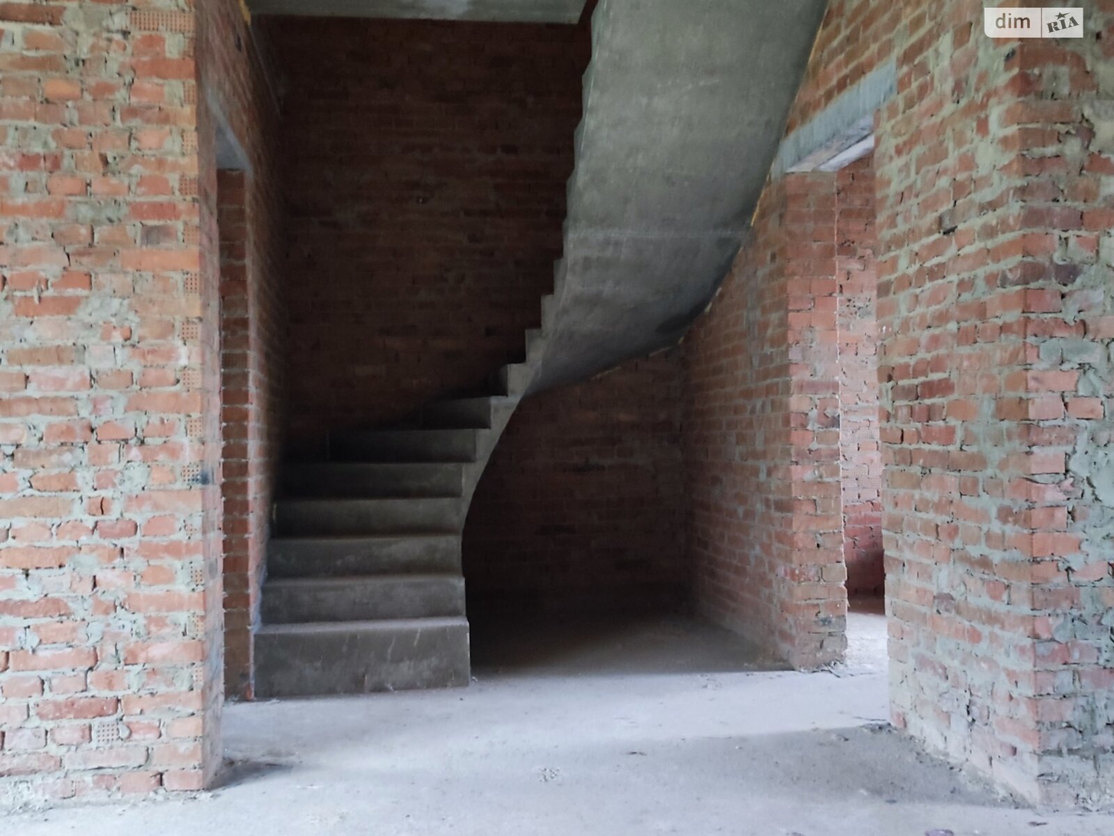 двухэтажный дуплекс, 108 кв. м, кирпич. Продажа в Агрономичном фото 1