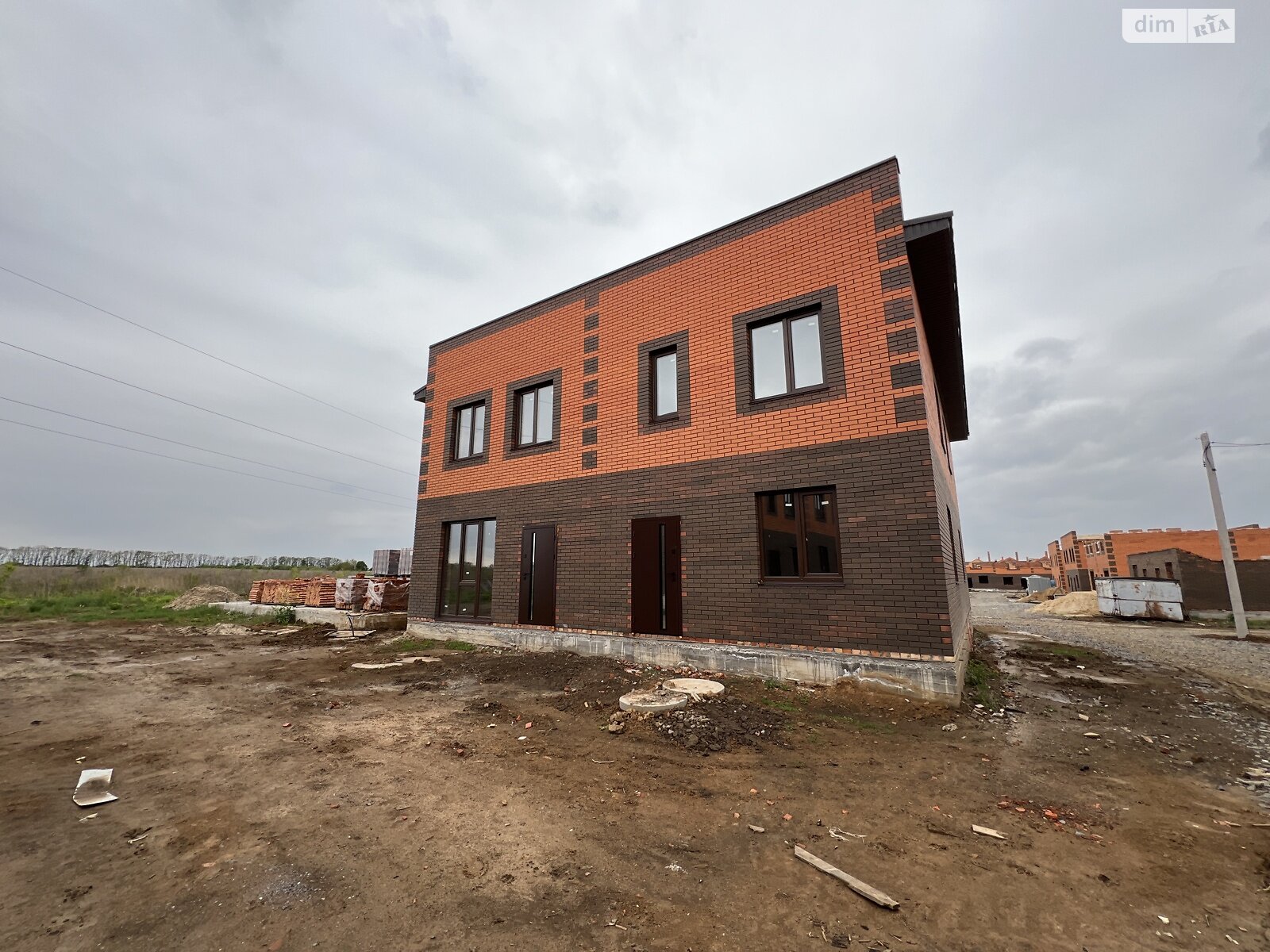 двоповерховий дуплекс, 70 кв. м, цегла. Продаж у Агрономічному фото 1 двоповерховий дуплекс, 70 кв. м, цегла. Продаж у Агрономічному фото 1