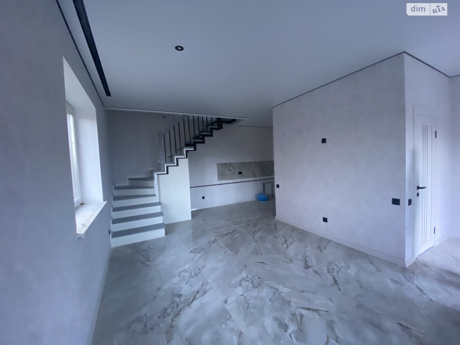 двухэтажный дуплекс, 70 кв. м, кирпич. Продажа в Агрономичном фото 1