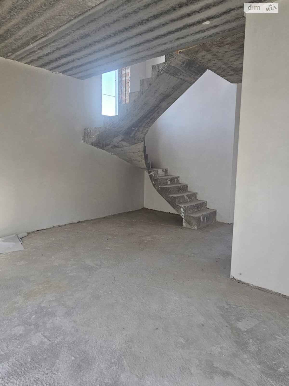 двухэтажный дуплекс, 95 кв. м, кирпич. Продажа в Агрономичном фото 1