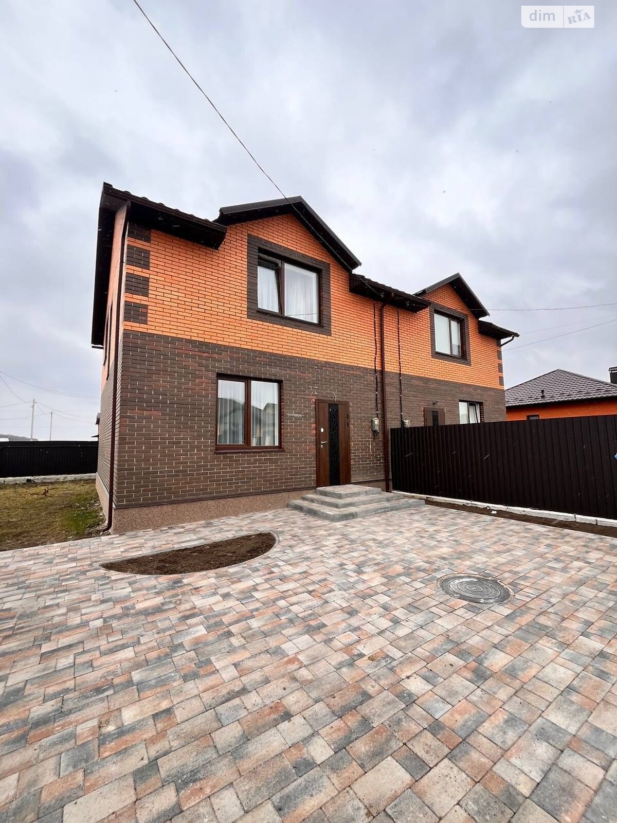двоповерховий дуплекс, 105 кв. м, кирпич. Продаж у Агрономічному фото 1 двоповерховий дуплекс, 105 кв. м, кирпич. Продаж у Агрономічному фото 1