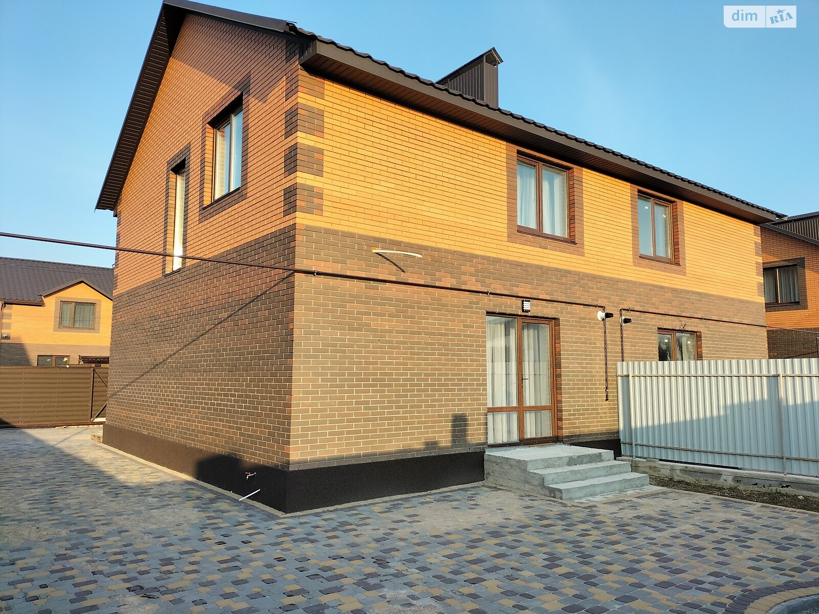 двоповерховий дуплекс, 105 кв. м, цегла. Продаж у Агрономічному фото 1 двоповерховий дуплекс, 105 кв. м, цегла. Продаж у Агрономічному фото 1