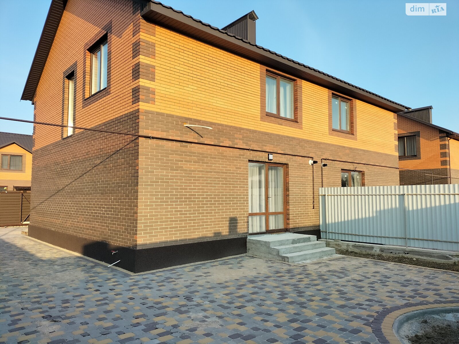 двоповерховий дуплекс, 105 кв. м, цегла. Продаж у Агрономічному фото 1 двоповерховий дуплекс, 105 кв. м, цегла. Продаж у Агрономічному фото 1