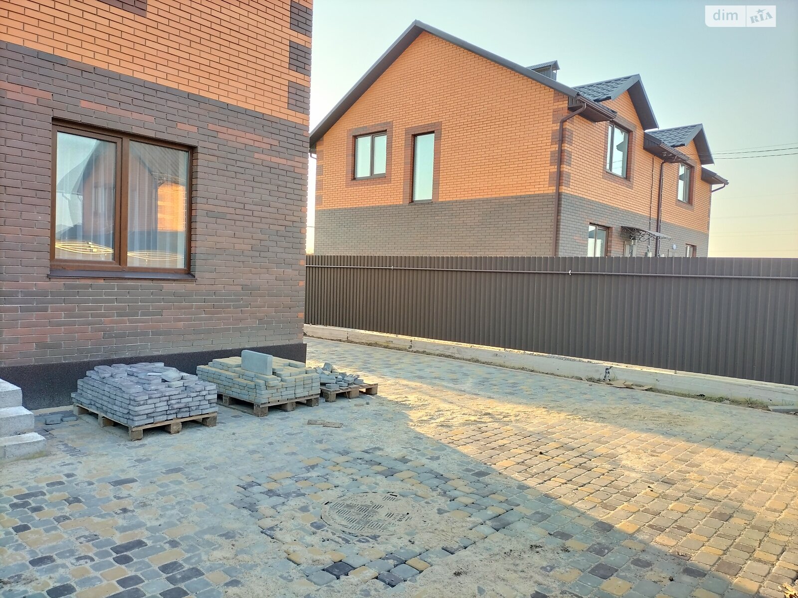 двоповерховий дуплекс, 105 кв. м, цегла. Продаж у Агрономічному фото 1 двоповерховий дуплекс, 105 кв. м, цегла. Продаж у Агрономічному фото 1