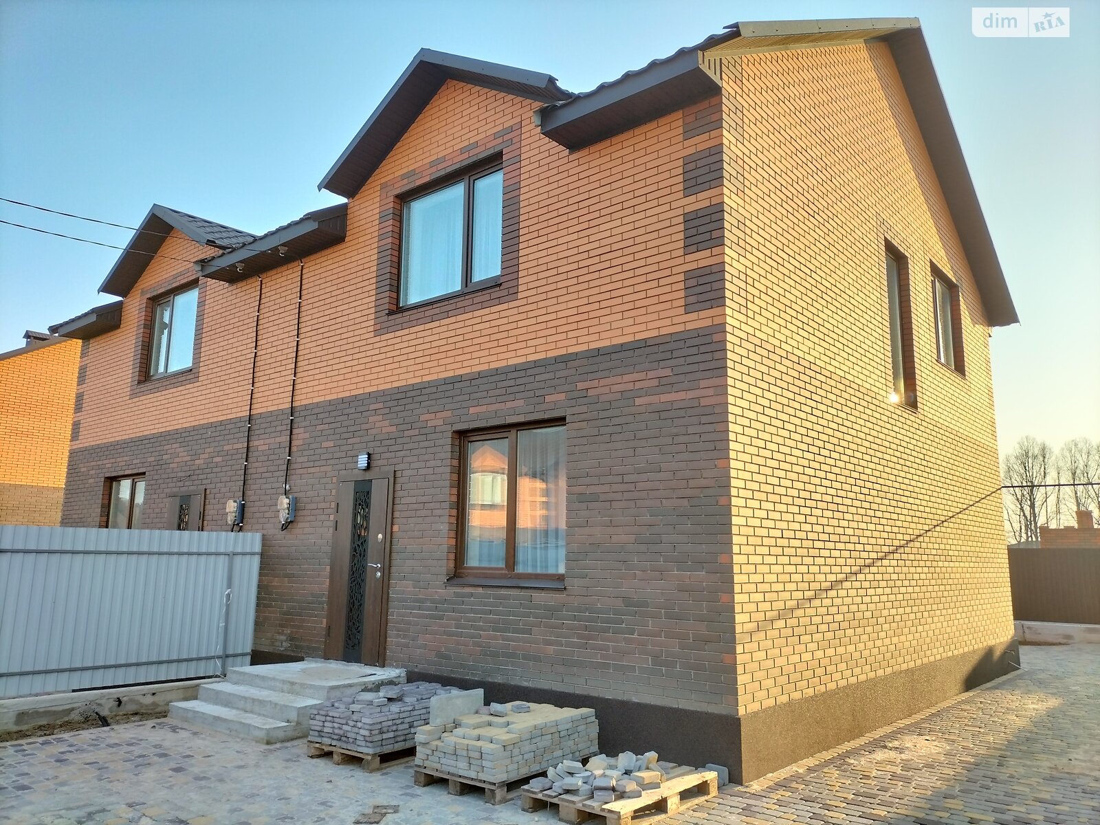 двоповерховий дуплекс, 105 кв. м, цегла. Продаж у Агрономічному фото 1 двоповерховий дуплекс, 105 кв. м, цегла. Продаж у Агрономічному фото 1