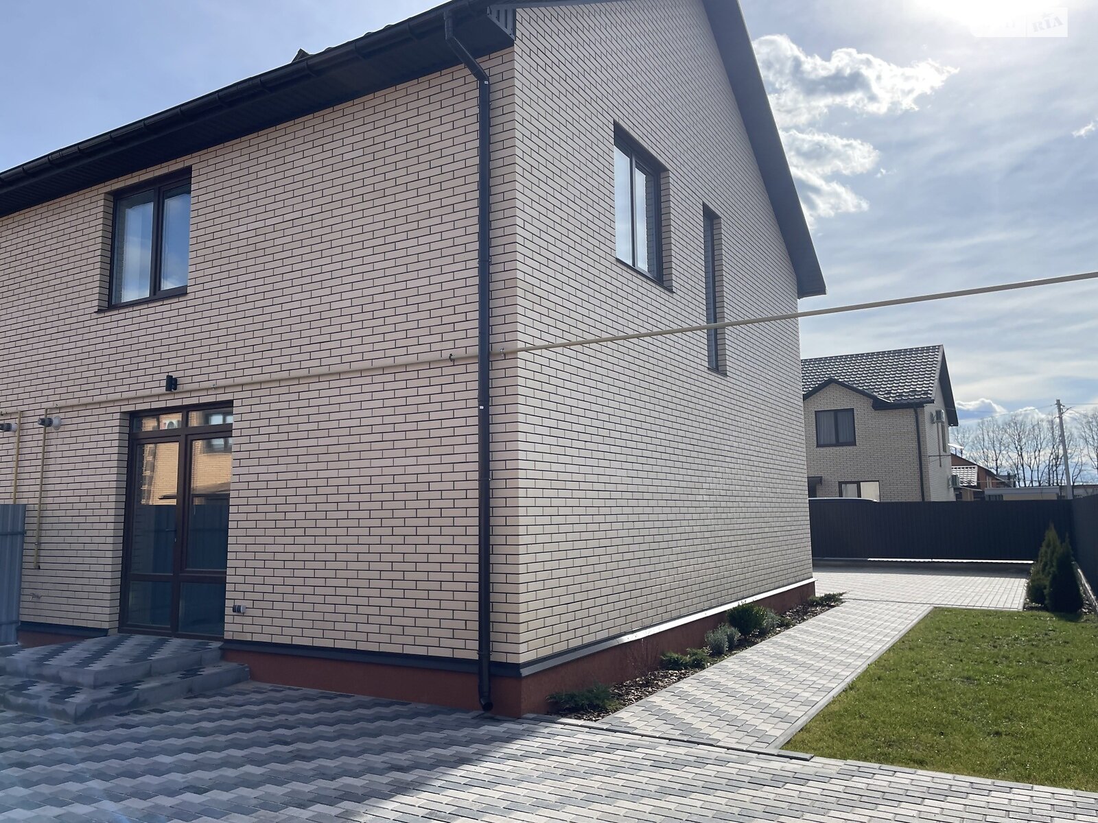 двоповерховий дуплекс, 110 кв. м, цегла. Продаж у Агрономічному фото 1 двоповерховий дуплекс, 110 кв. м, цегла. Продаж у Агрономічному фото 1