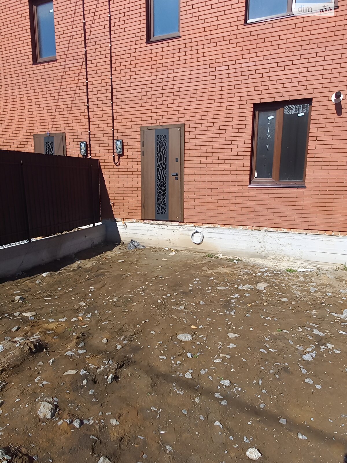 чотириповерховий дуплекс, 70 кв. м, цегла. Продаж у Агрономічному фото 1 чотириповерховий дуплекс, 70 кв. м, цегла. Продаж у Агрономічному фото 1