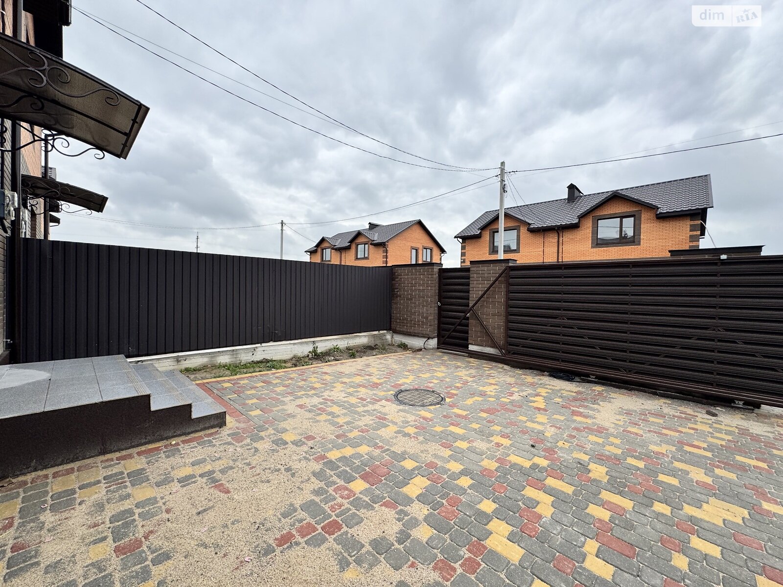 двоповерховий дуплекс, 105 кв. м, кирпич. Продаж у Агрономічному фото 1 двоповерховий дуплекс, 105 кв. м, кирпич. Продаж у Агрономічному фото 1