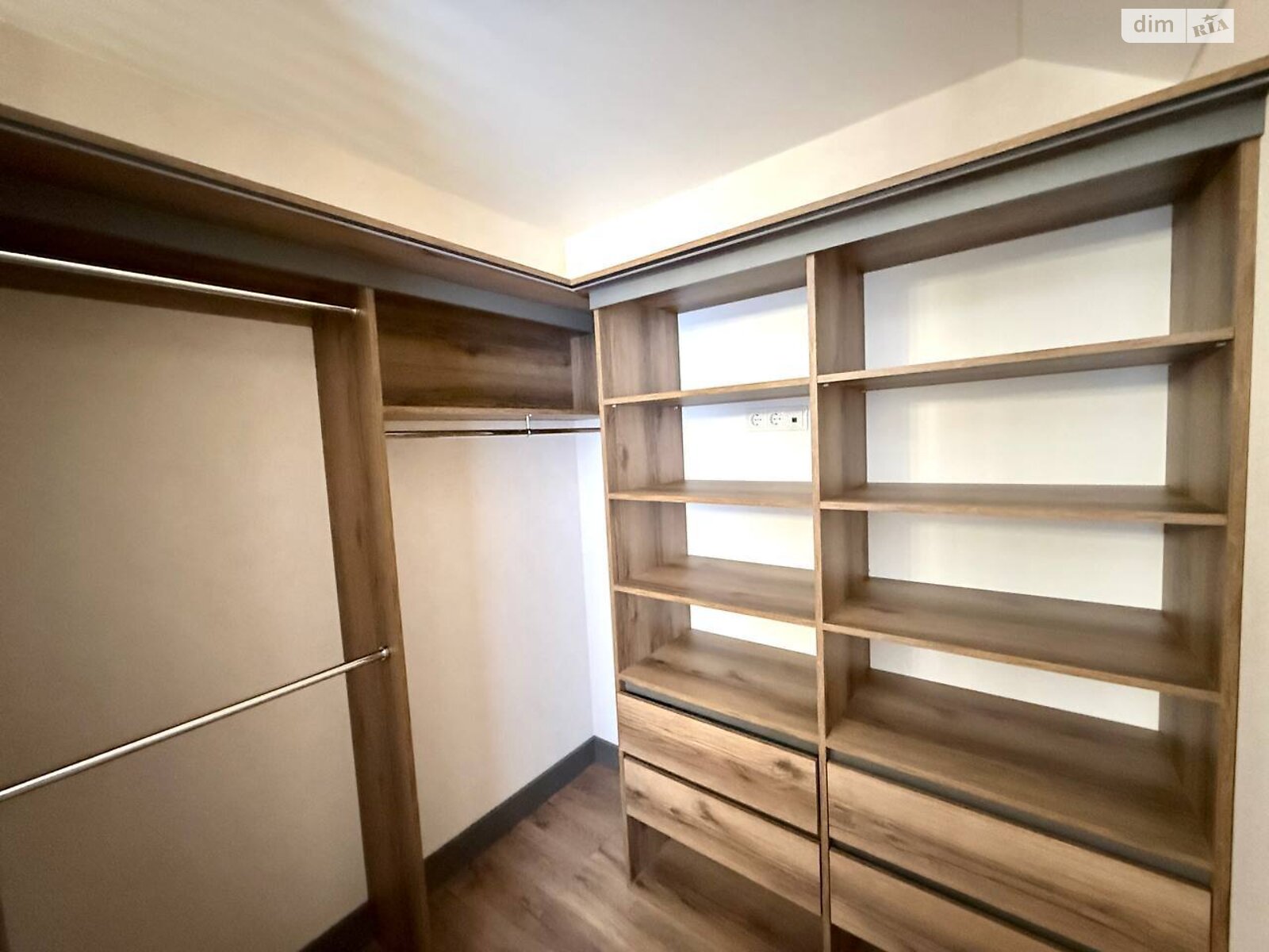 двоповерховий дуплекс, 110 кв. м, кирпич. Продаж у Агрономічному фото 1 двоповерховий дуплекс, 110 кв. м, кирпич. Продаж у Агрономічному фото 1