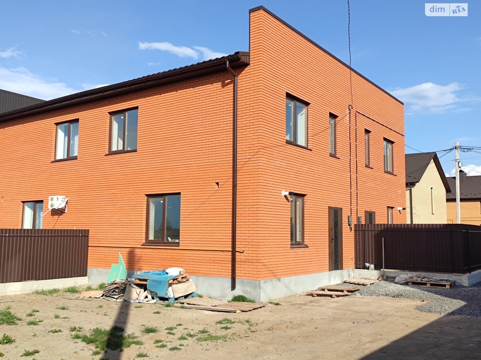 двоповерховий дуплекс, 70 кв. м, цегла. Продаж у Агрономічному фото 1 двоповерховий дуплекс, 70 кв. м, цегла. Продаж у Агрономічному фото 1