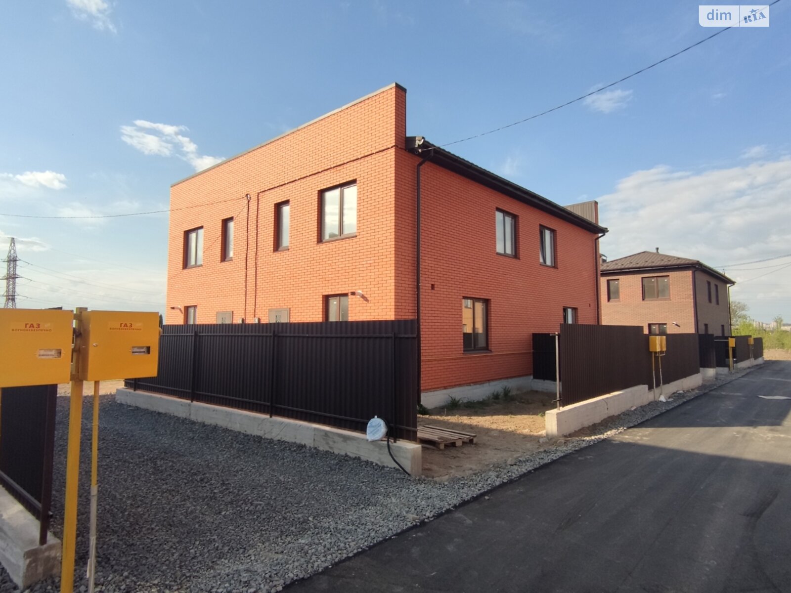 двоповерховий дуплекс, 70 кв. м, цегла. Продаж у Агрономічному фото 1 двоповерховий дуплекс, 70 кв. м, цегла. Продаж у Агрономічному фото 1