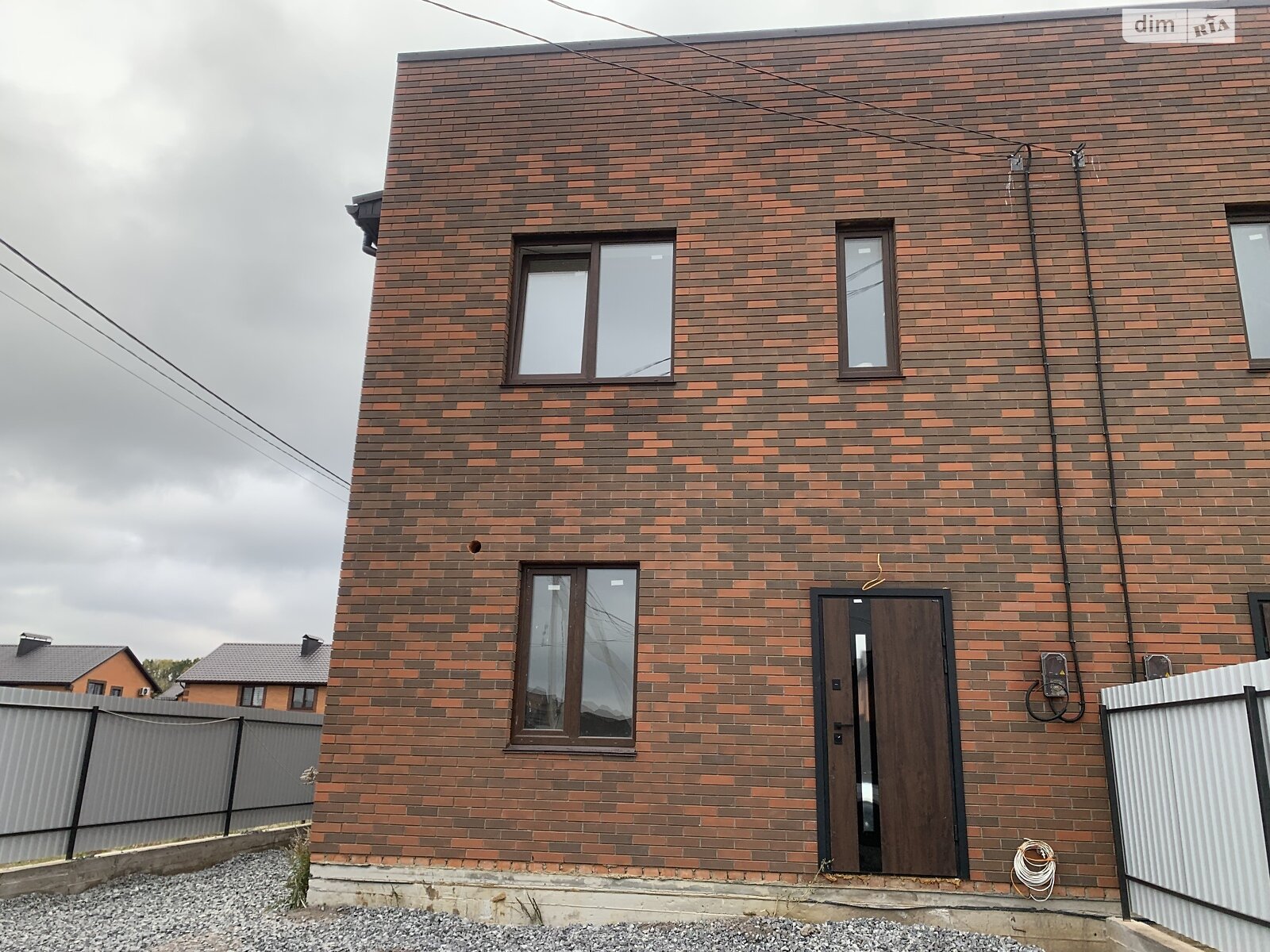 двухэтажный дуплекс, 69 кв. м, кирпич. Продажа в Агрономичном фото 1