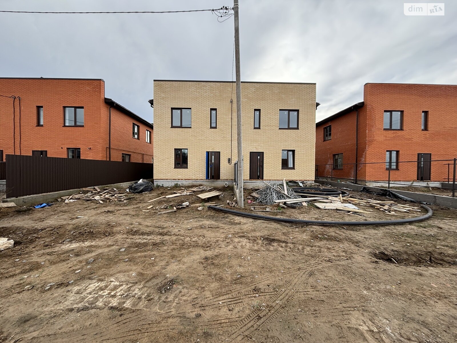 двоповерховий дуплекс, 70 кв. м, цегла. Продаж у Агрономічному фото 1