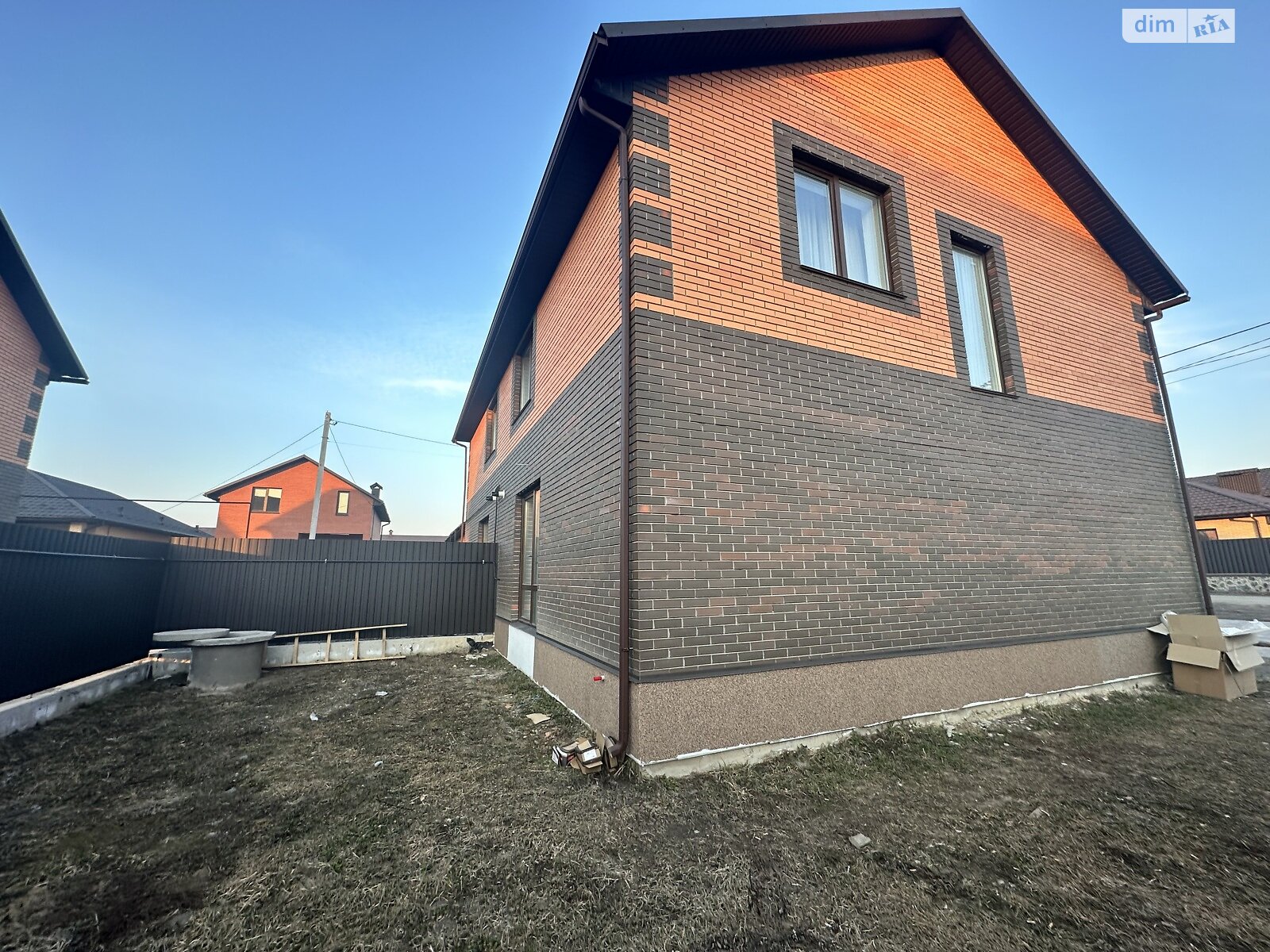 двоповерховий дуплекс, 108 кв. м, цегла. Продаж у Агрономічному фото 1 двоповерховий дуплекс, 108 кв. м, цегла. Продаж у Агрономічному фото 1