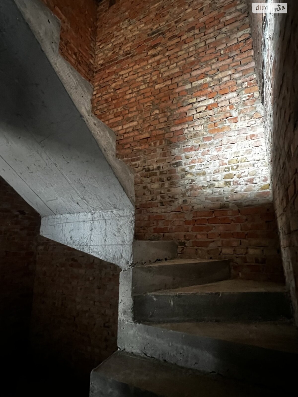 двоповерховий дуплекс, 126 кв. м, цегла. Продаж у Рівному фото 1 двоповерховий дуплекс, 126 кв. м, цегла. Продаж у Рівному фото 1