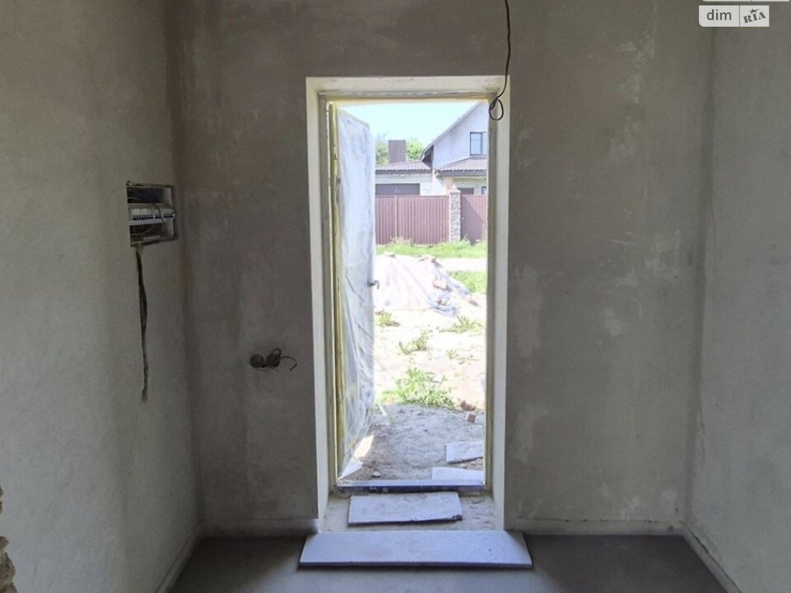 одноэтажный дуплекс, 75.2 кв. м, кирпич. Продажа в Бармаках фото 1