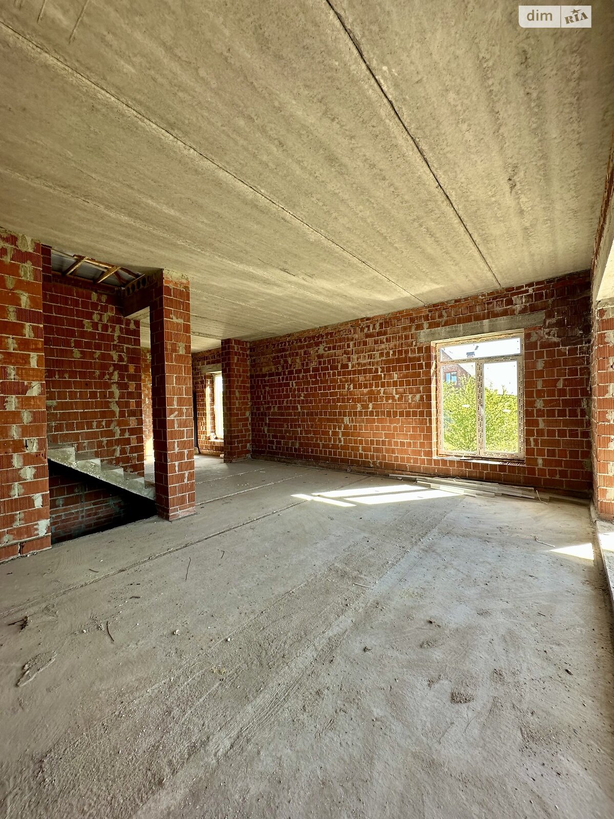 двоповерховий дуплекс, 203 кв. м, кирпич. Продаж у Басівці фото 1 двоповерховий дуплекс, 203 кв. м, кирпич. Продаж у Басівці фото 1