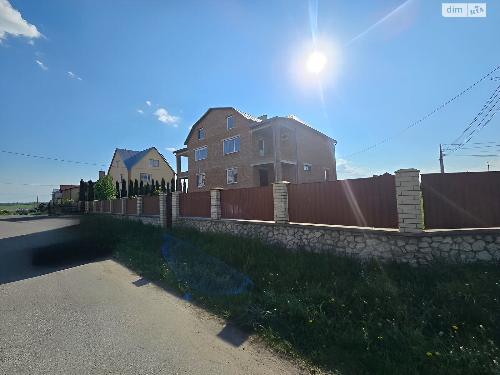 трехэтажный дуплекс, 240 кв. м, кирпич. Продажа в Байковцах фото 1 трехэтажный дуплекс, 240 кв. м, кирпич. Продажа в Байковцах фото 1