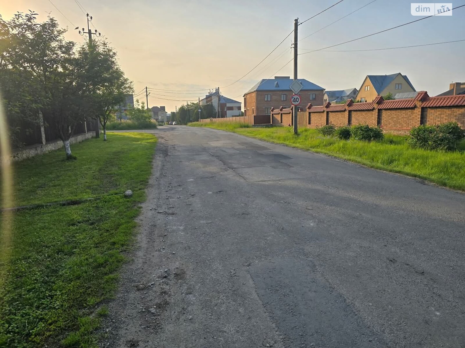 трехэтажный дуплекс, 240 кв. м, кирпич. Продажа в Байковцах фото 1 трехэтажный дуплекс, 240 кв. м, кирпич. Продажа в Байковцах фото 1
