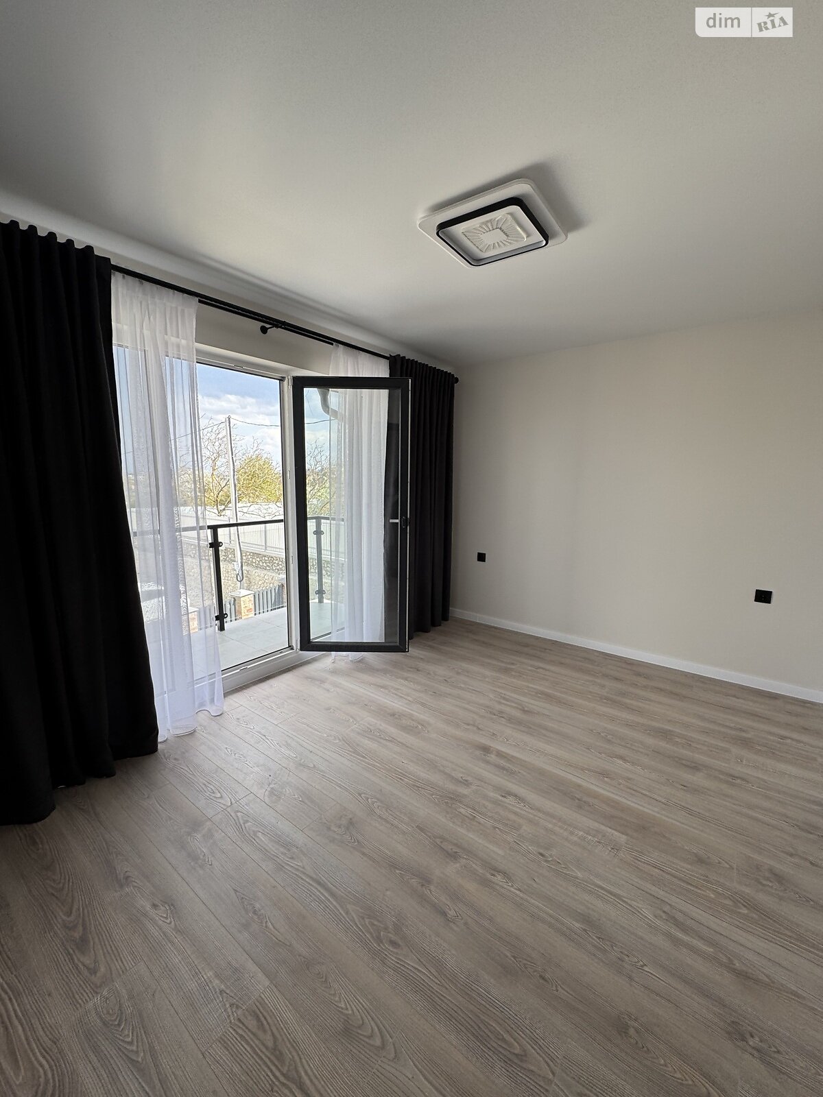 двоповерховий дуплекс, 125 кв. м, цегла. Продаж у Байківці фото 1 двоповерховий дуплекс, 125 кв. м, цегла. Продаж у Байківці фото 1